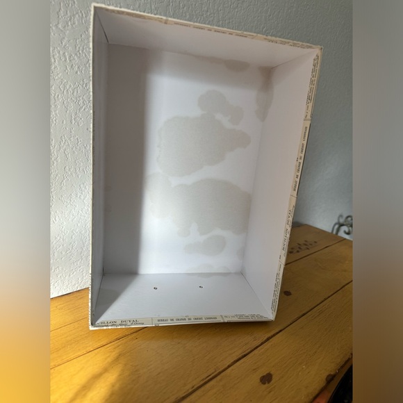 French Newspaper Storage Box - Picture 8 of 13